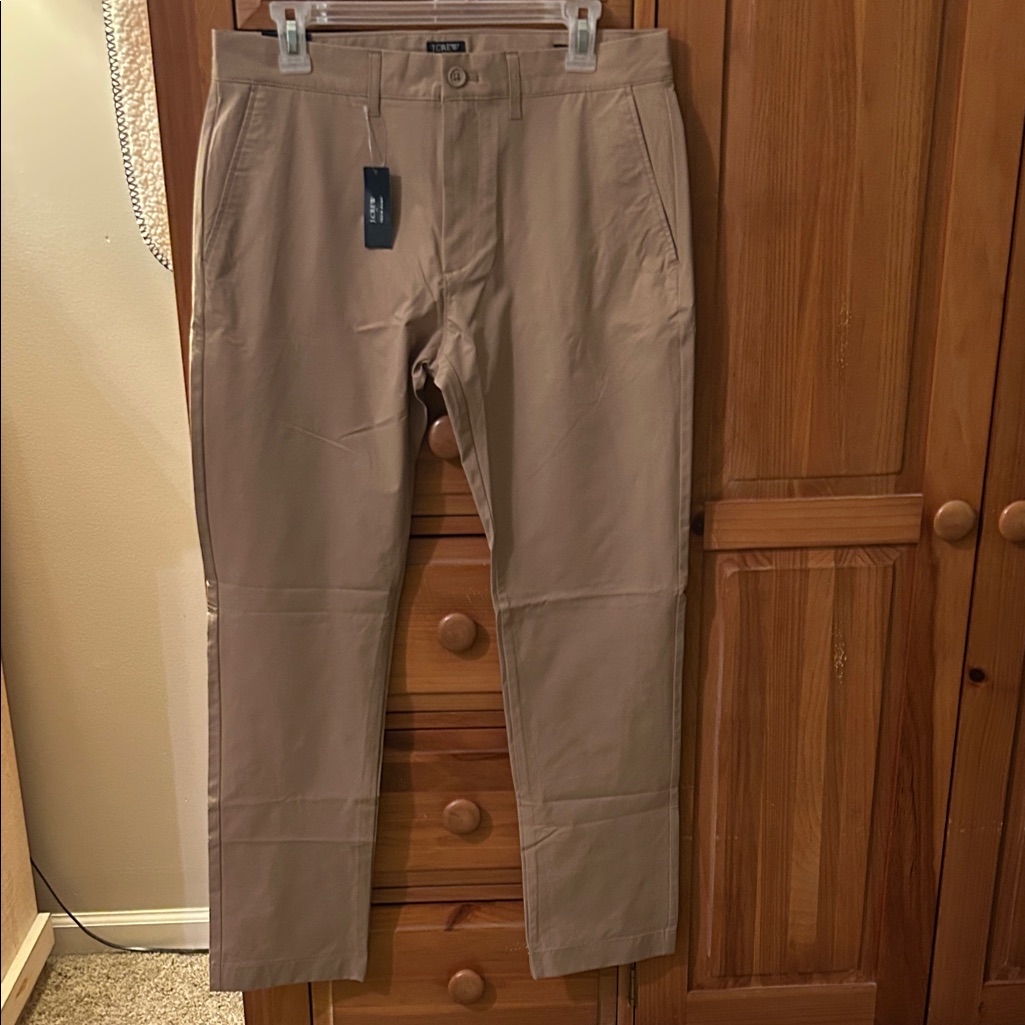 J. Crew Nwt 31/30 Chinos